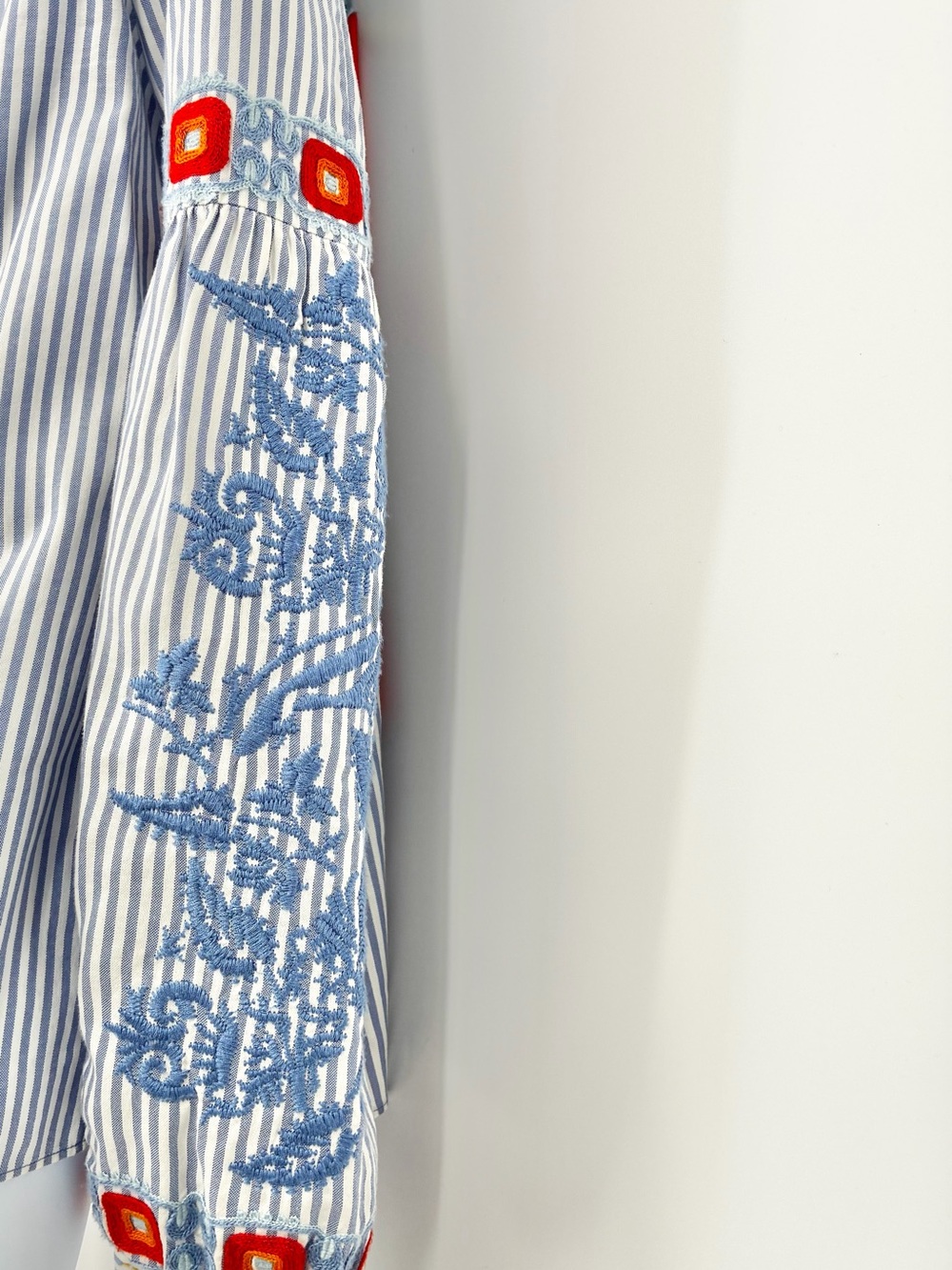 Tory Burch Blue White Striped Embroidered Tassel Peasant Blouse Tunic Size 2 - Picture 10 of 10
